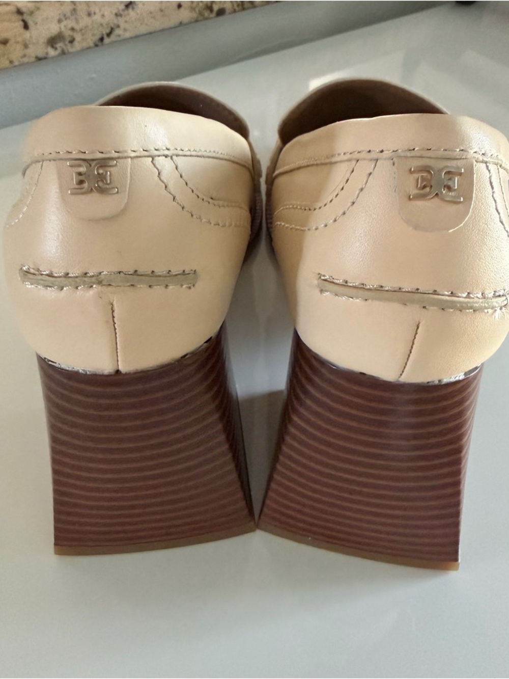 NWOT Sam Edelman Cream and Brown Leather Block Heel Loafers with Gold Chain - Picture 2 of 16